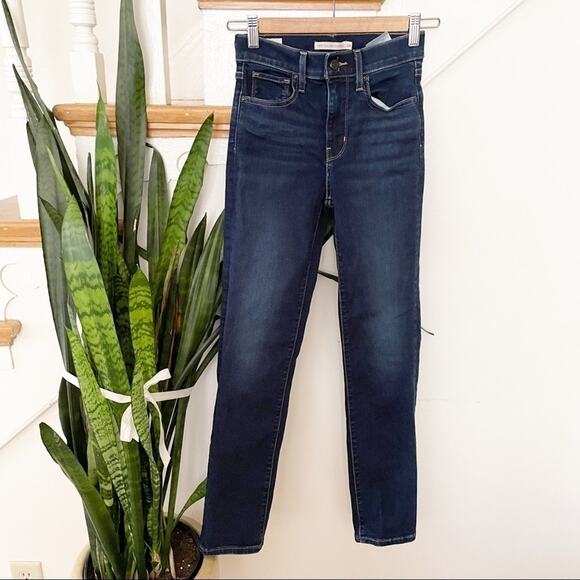 LEVIS high rise straight dark denim Jeans sz 24 - Picture 1 of 6